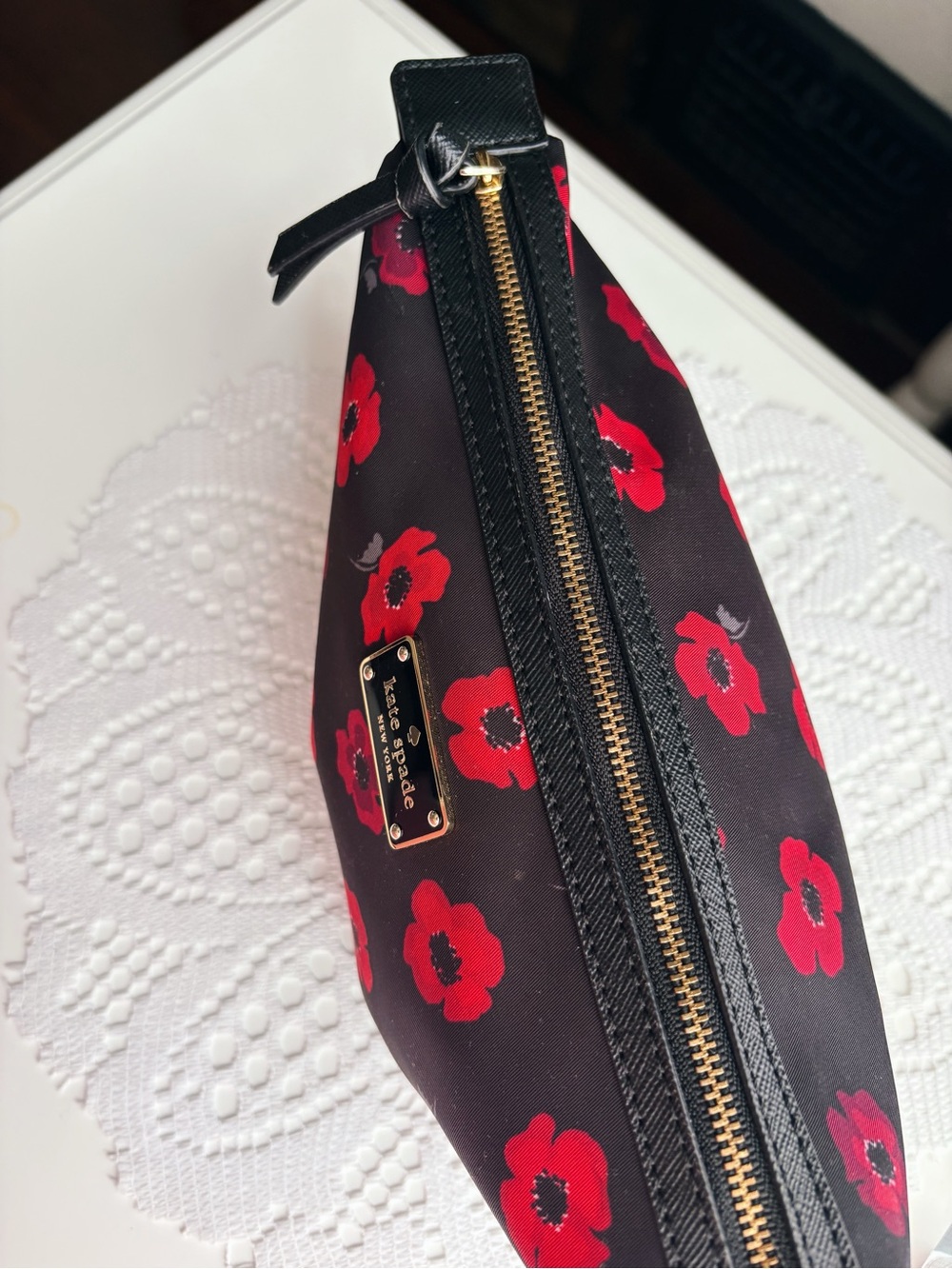 Kate Spade Wilson Road Mini Poppy Jodi Cosmetic Pouch ♠️✨ - Picture 3 of 5